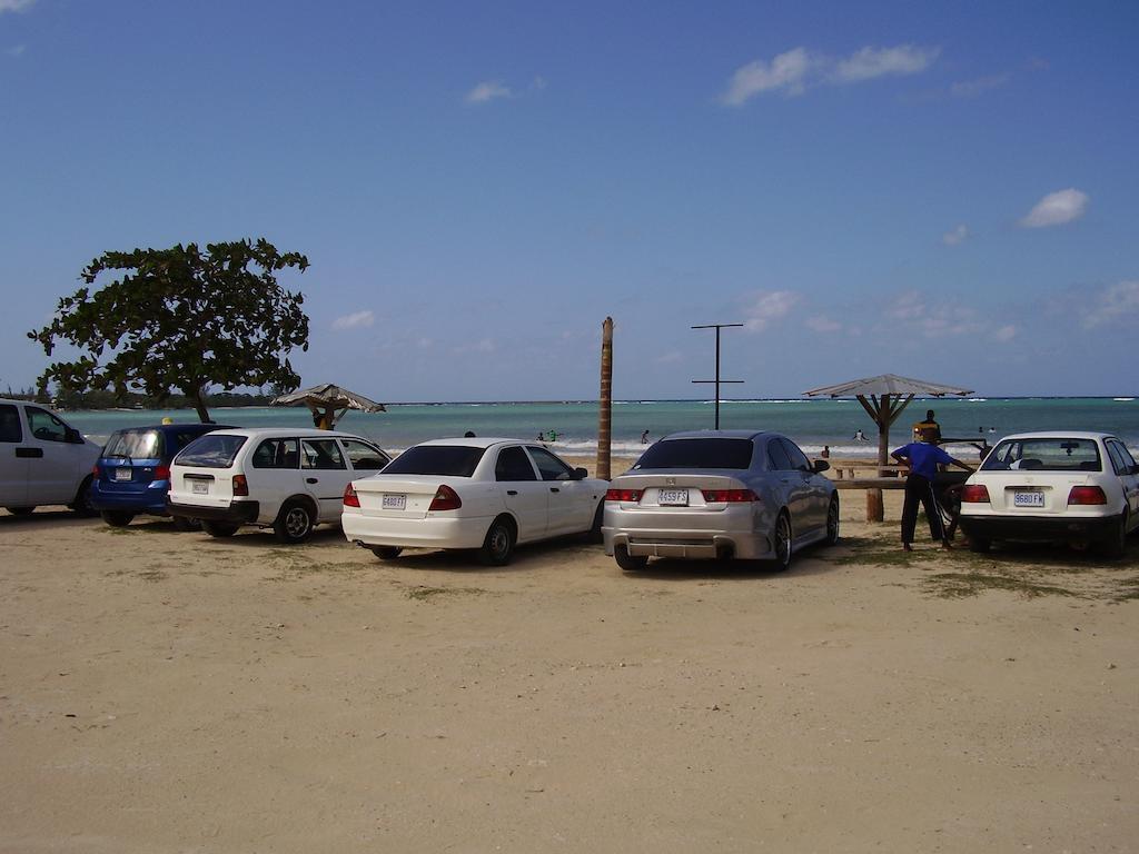 Teresinajamaica Hotel Saint Ann's Bay Exterior photo